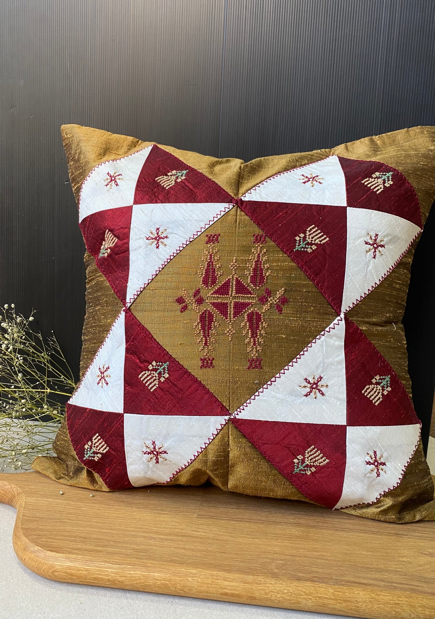 Beautiful Silk Tatreez Pillow Case 01