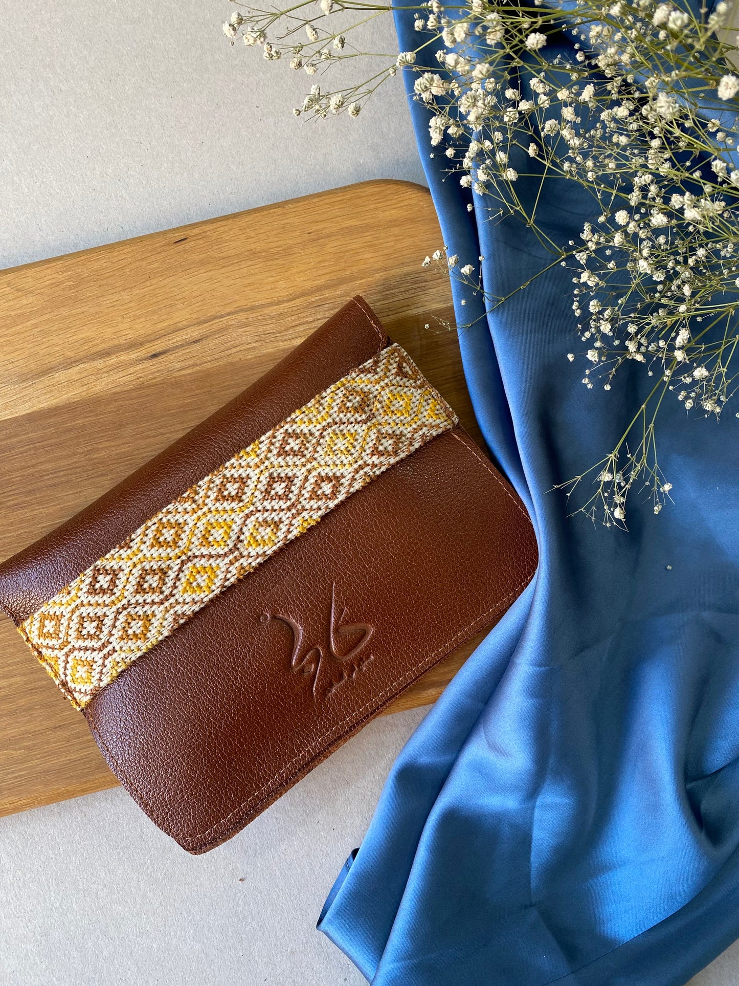 "Benti Samia" Leather Clutch