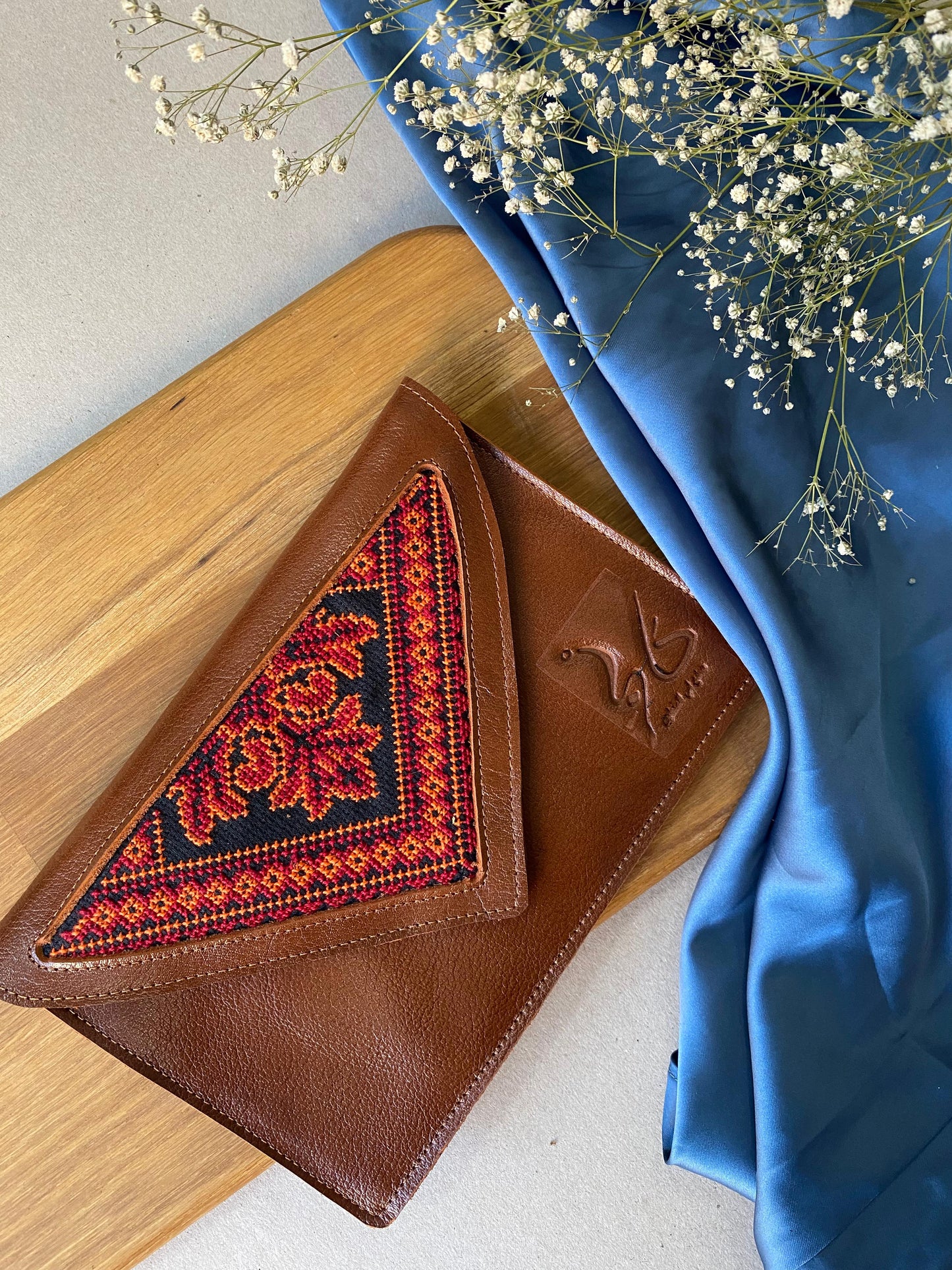 "Benti Naheda" Leather Clutch