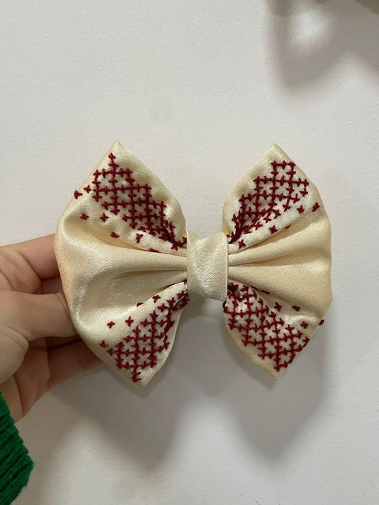 A Tatreez Bow