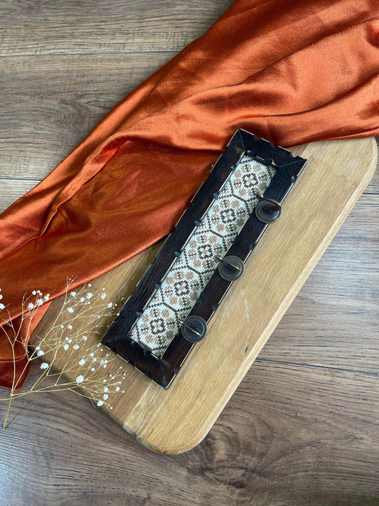 Handmade Wooden Ornament with Traditional Palestinian Village Embroidery - تعليقة من خشب مزينة بالتطريز اليدوي الفلسطيني